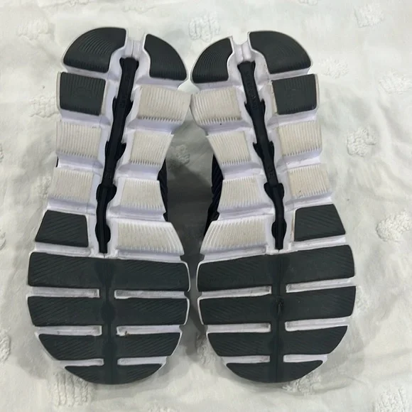 ON Cloudswift Sneakers SZ 6 women Shark / Shadow - Picture 9 of 15